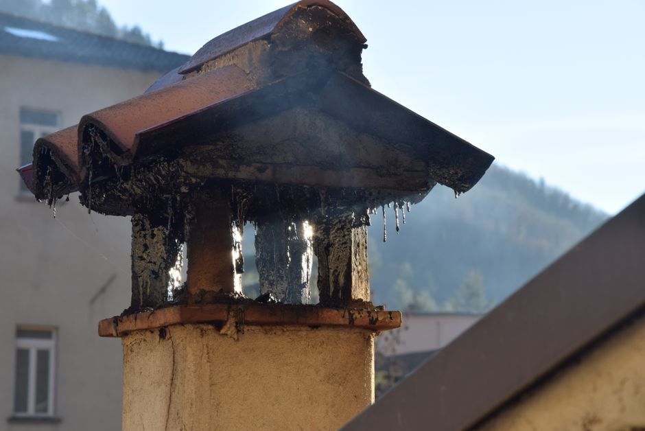 Chimney rain guard preventing moisture entry